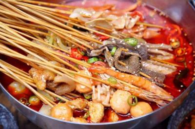 冷鍋串串技術培訓班多少錢？探秘成都砂鍋串串內(nèi)幕！