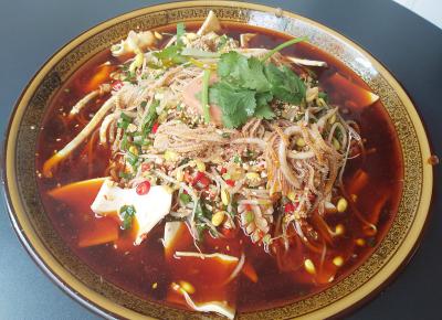 培訓(xùn)冒菜學(xué)校學(xué)費哪家合理？掌握市場行情做出明智選擇