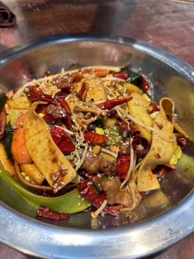 麻辣香鍋技術培訓班多少錢？飄味緣餐飲培訓為何備受推崇？